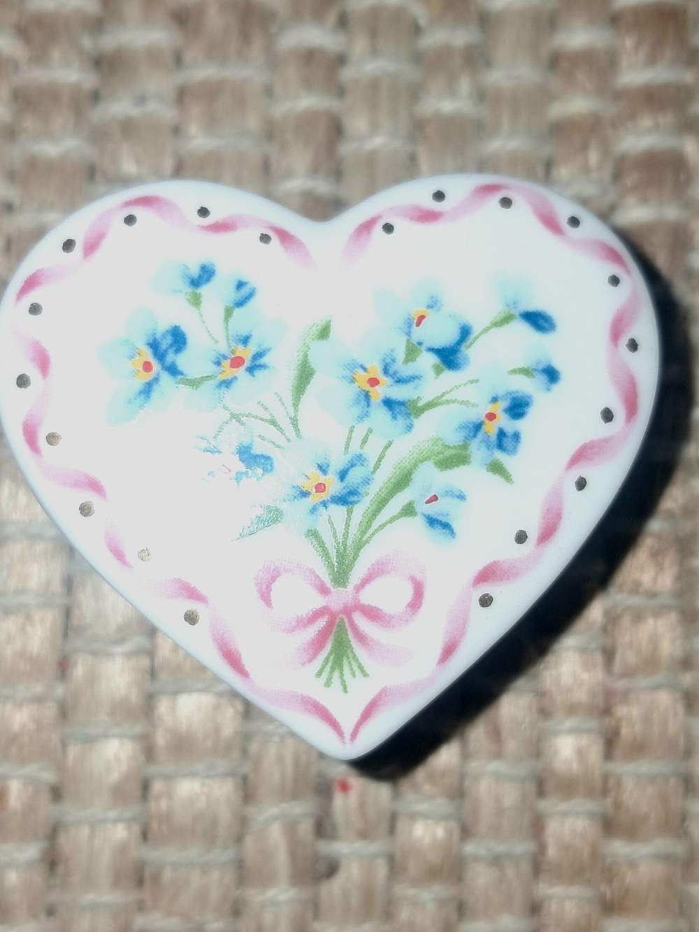Avon Vintage Heart Brooch and Trinket Box with Blue Floral Bouquet and Pink Bow